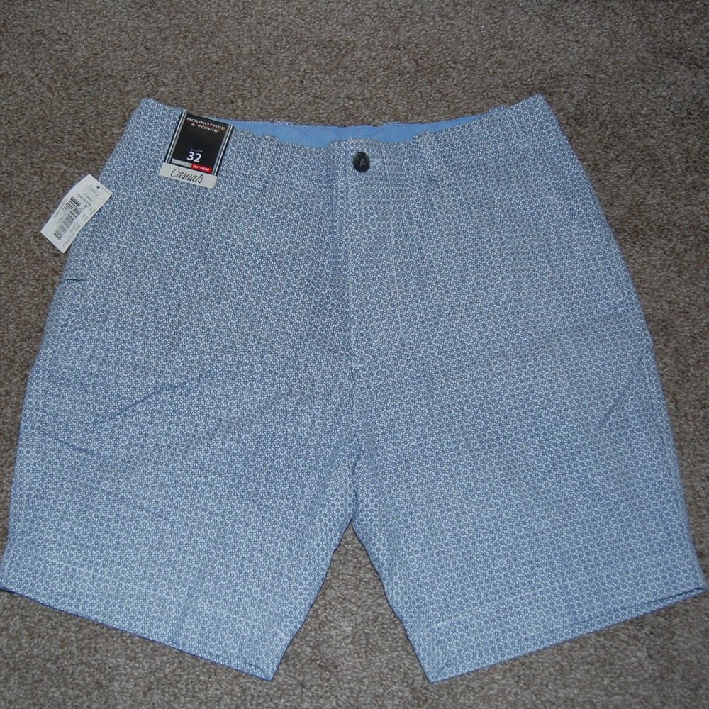 Roundtree and Yorke Floral Shorts